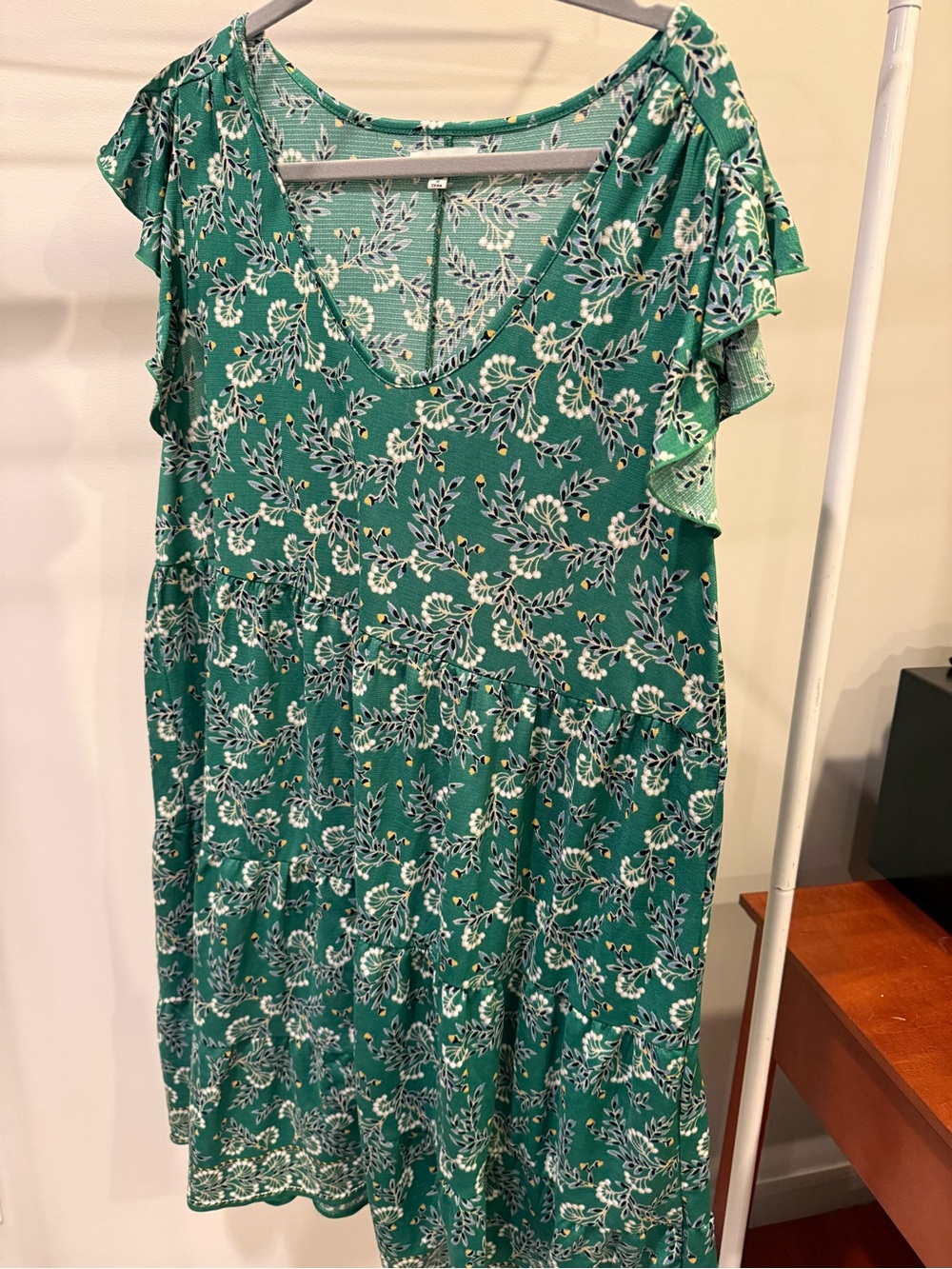 Max Studio Green Floral V-Neck Midi Dress
